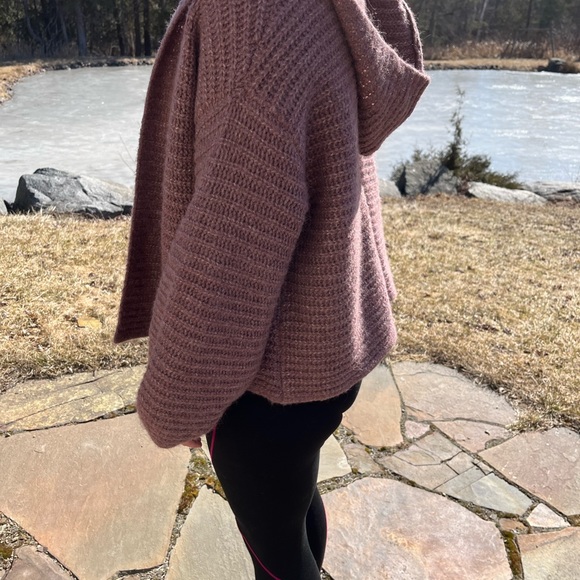 Wild fable slouchy sweater size L - Picture 2 of 5